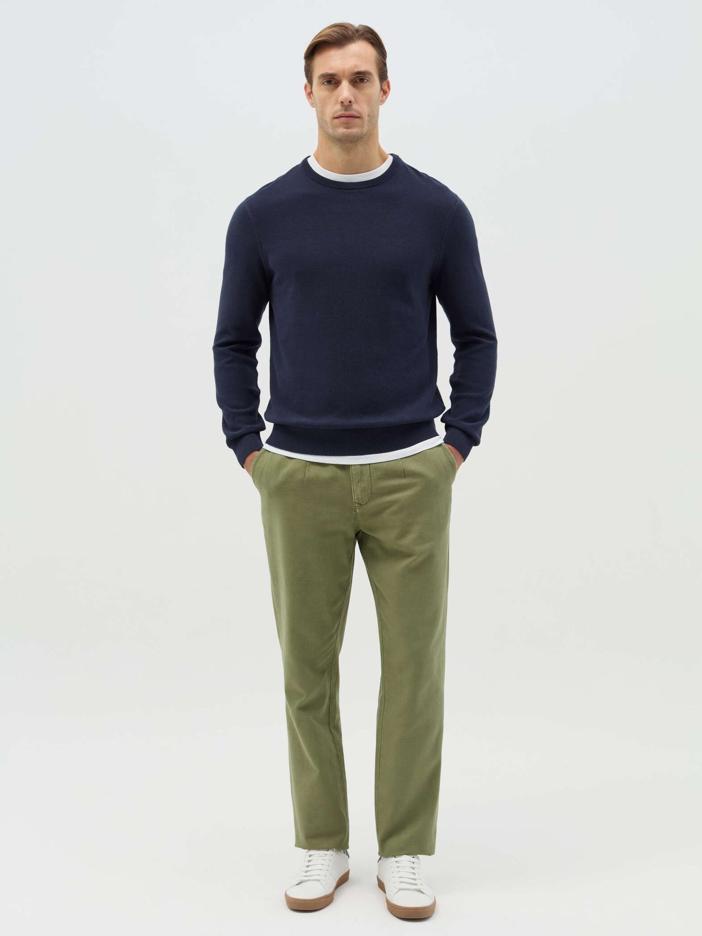 Chino trousers in green linen and cotton